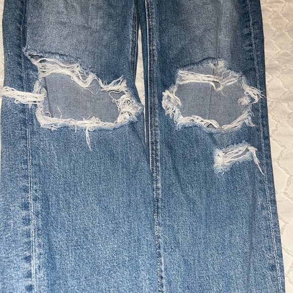 Ae Strigid Ripped Mom Jeans - Distressed Blue Denim Jeans - Picture 2 of 7